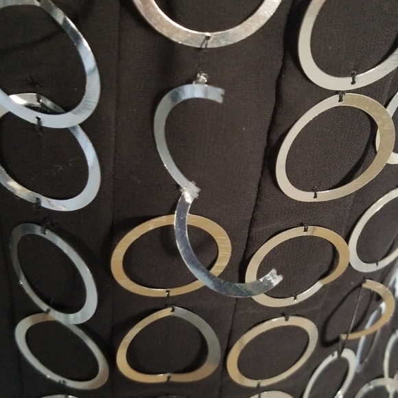 Dress - Picture 4 of 5